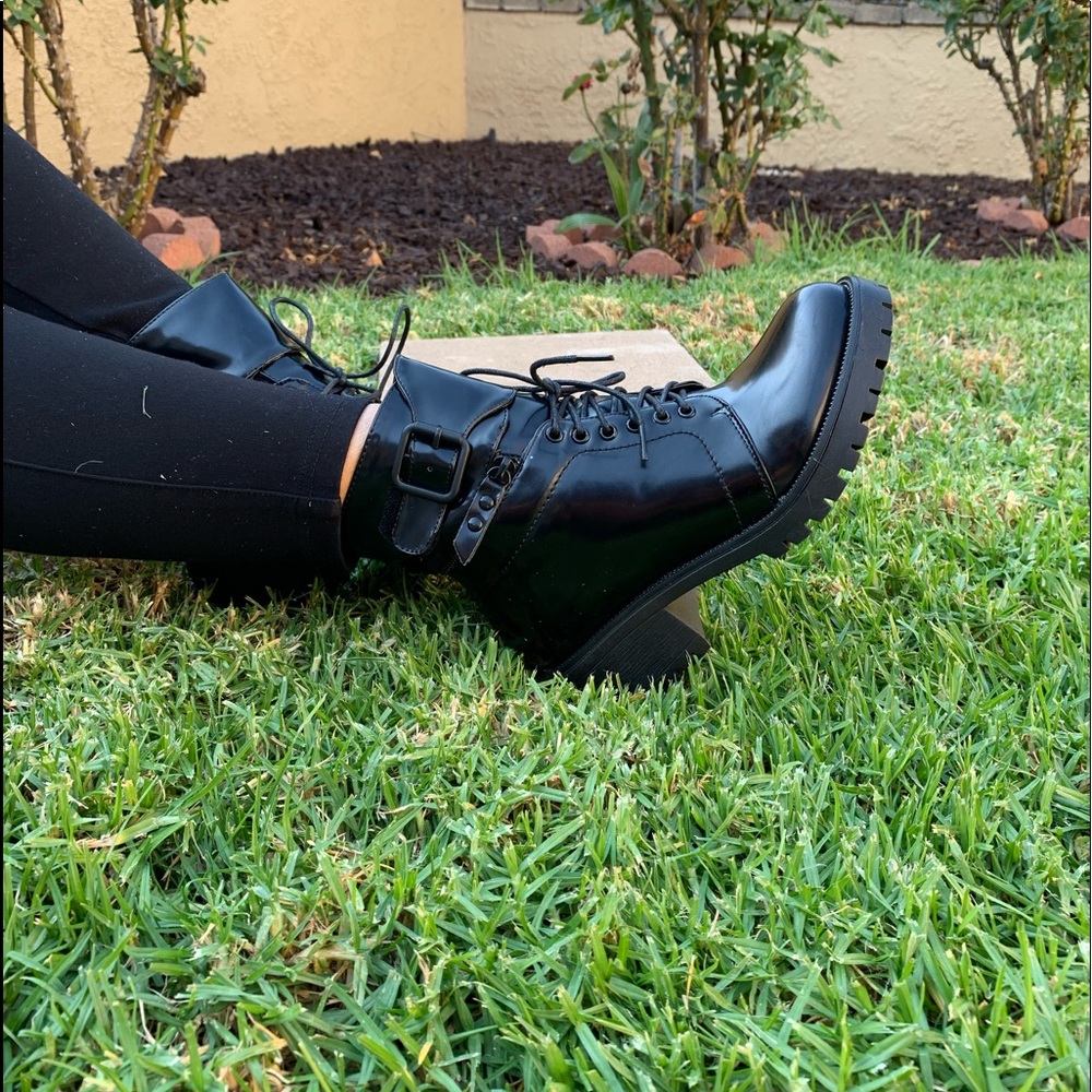 Grunge Black Lug Sole Combat Boots - Picture 2 of 5